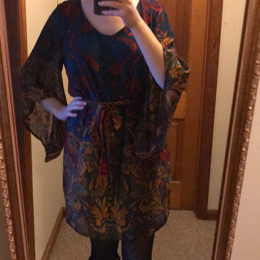 Floral bell sleeved dress